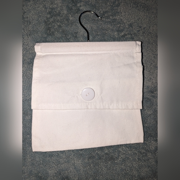 Message hangers🍎 - Picture 3 of 7